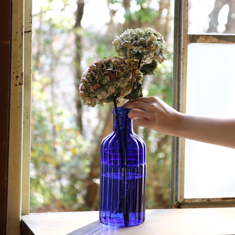 Metropolitan Elegance Flower Vase